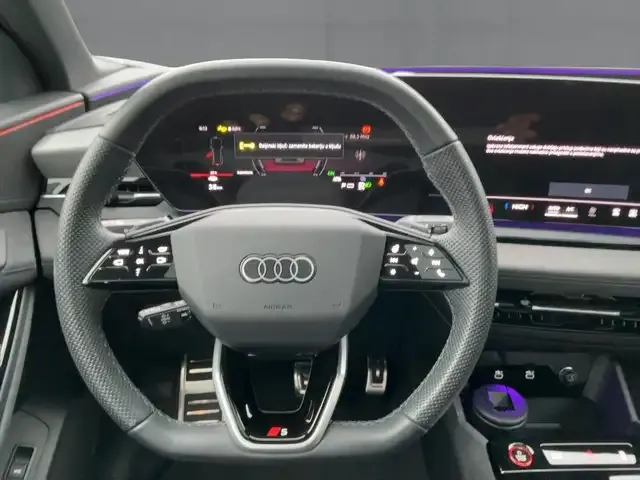 Audi SQ6 e-tron