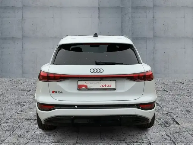 Audi SQ6 e-tron