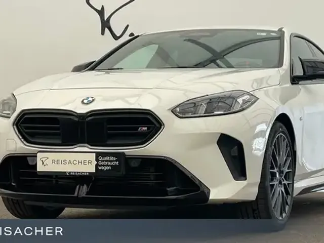 BMW 235
