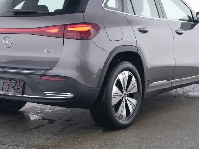 Mercedes-Benz EQA 300