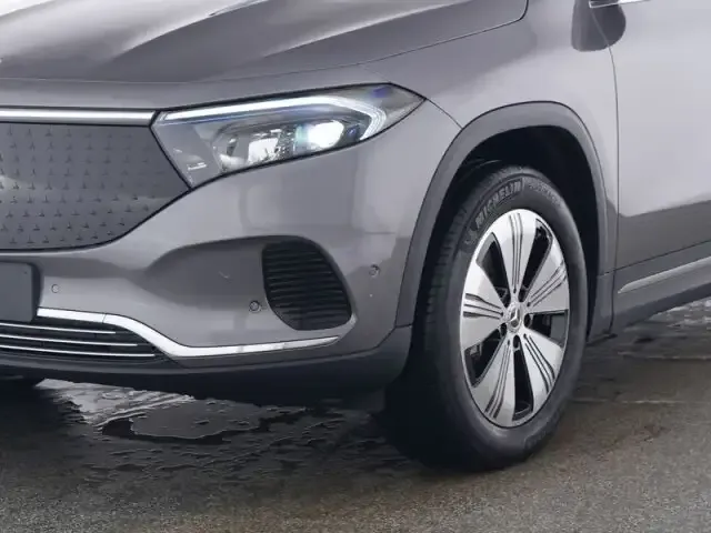 Mercedes-Benz EQA 300