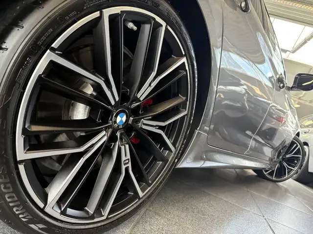 BMW 550