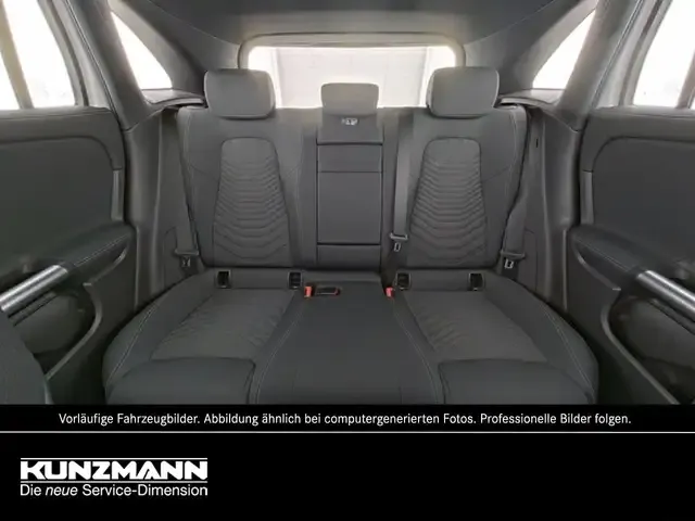 Mercedes-Benz EQA 300