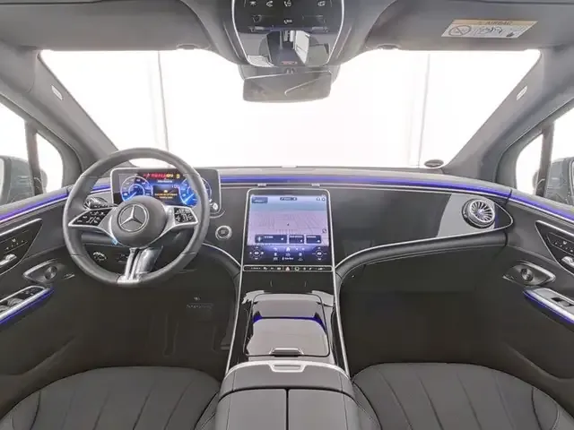 Mercedes-Benz EQE SUV