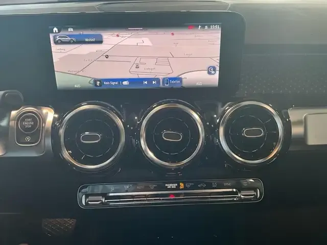 Mercedes-Benz GLB 200