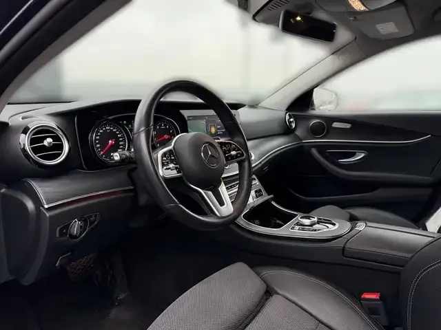Mercedes-Benz E 200