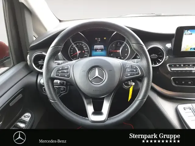 Mercedes-Benz V 250