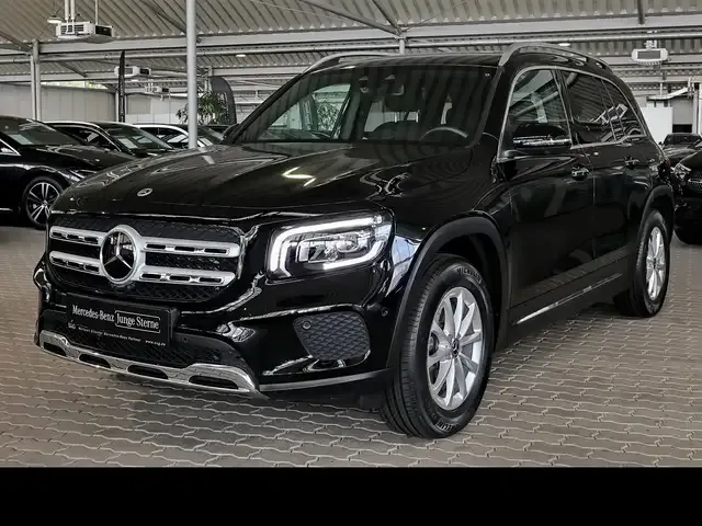 Mercedes-Benz GLB 180