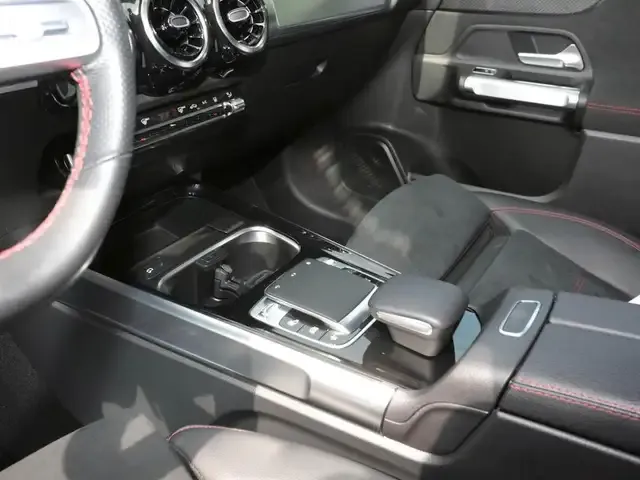 Mercedes-Benz GLB 250