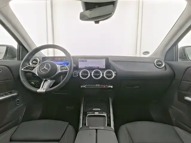 Mercedes-Benz EQA 300