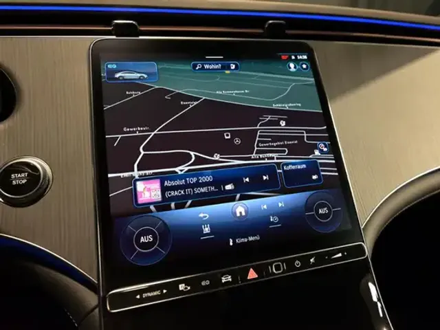 Mercedes-Benz EQE 300