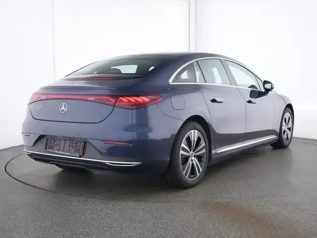 Mercedes-Benz EQE 300