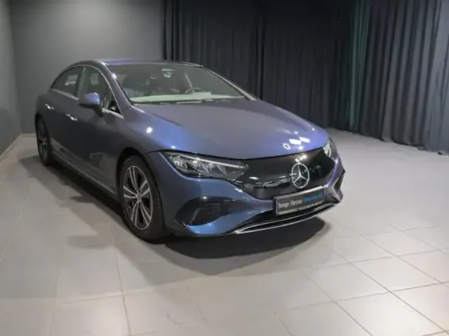 Mercedes-Benz EQE 300