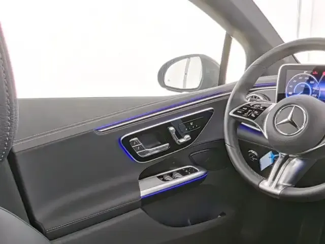 Mercedes-Benz EQE 300