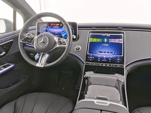 Mercedes-Benz EQE 300