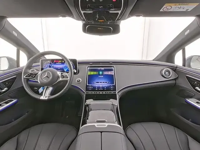 Mercedes-Benz EQE 300