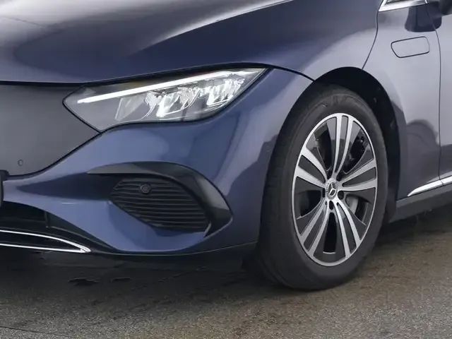 Mercedes-Benz EQE 300