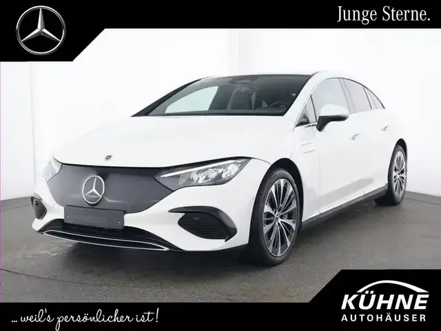 Mercedes-Benz EQE 300