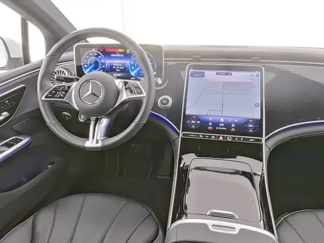 Mercedes-Benz EQE 300