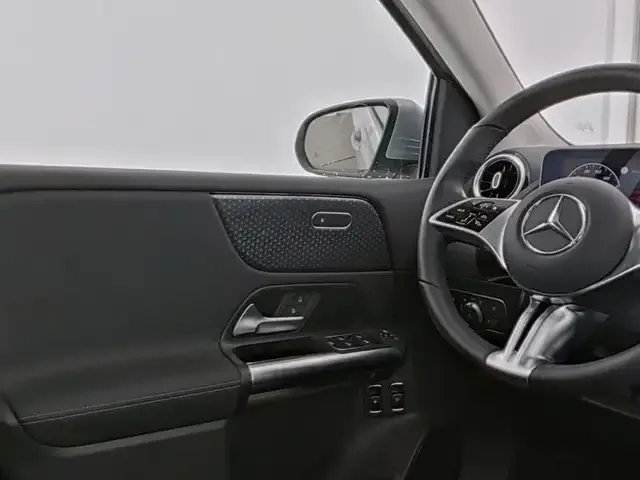 Mercedes-Benz B 250