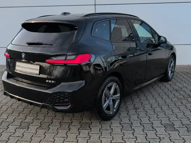 BMW 216