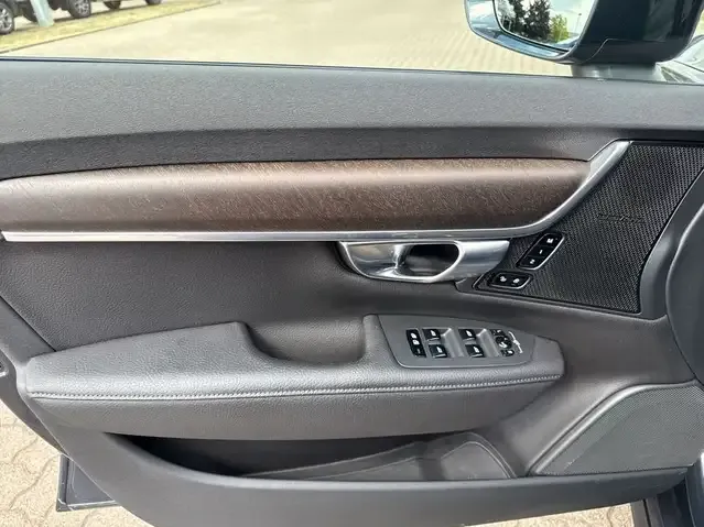 Volvo V90 Cross Country