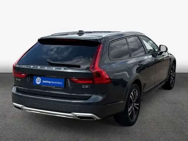 Volvo V90 Cross Country