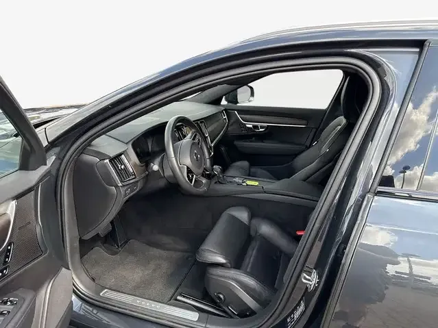 Volvo V90 Cross Country