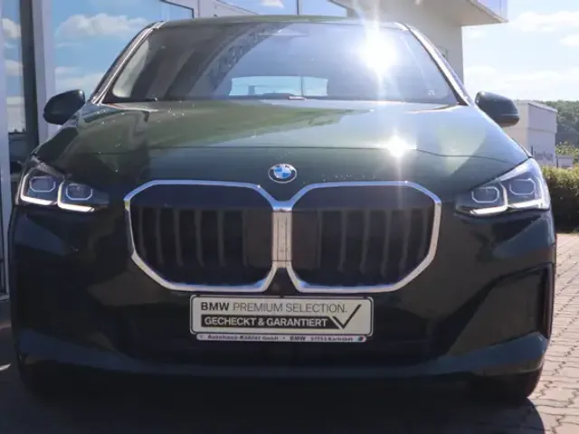 BMW 218