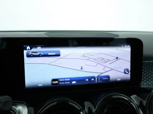 Mercedes-Benz GLB 200