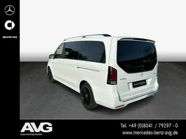Mercedes-Benz V 250
