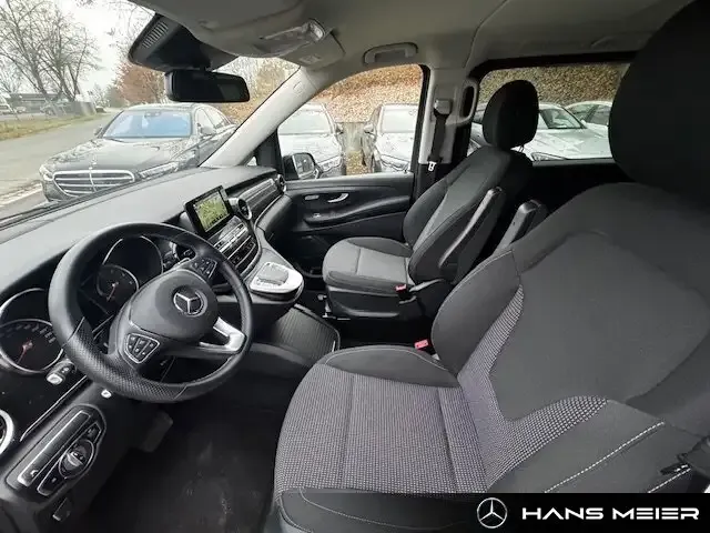 Mercedes-Benz V 250
