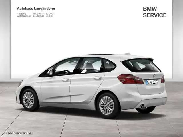 BMW 218