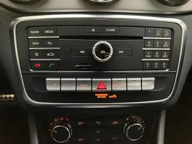 Mercedes-Benz CLA 180