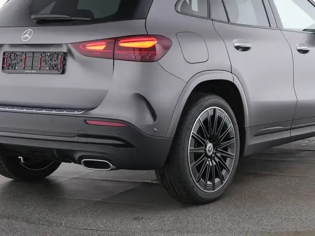 Mercedes-Benz GLA 250