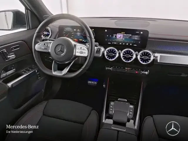Mercedes-Benz EQB 300