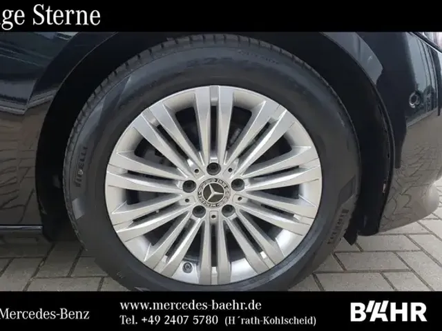 Mercedes-Benz C 180