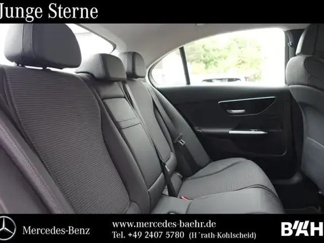 Mercedes-Benz C 180