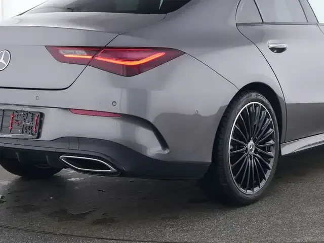 Mercedes-Benz CLA 200