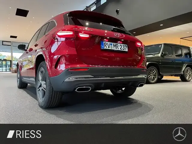 Mercedes-Benz GLA 250