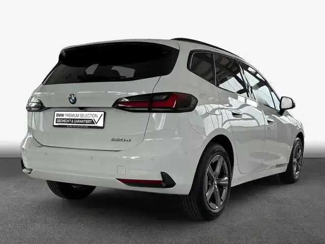 BMW 220