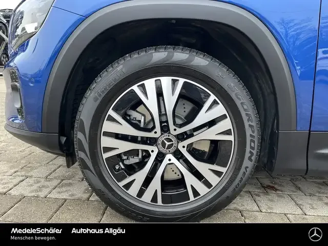 Mercedes-Benz GLB 250