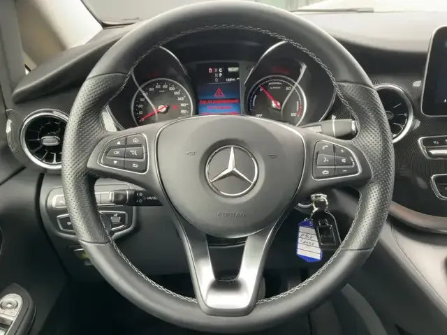 Mercedes-Benz 300