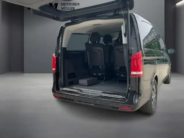 Mercedes-Benz 300