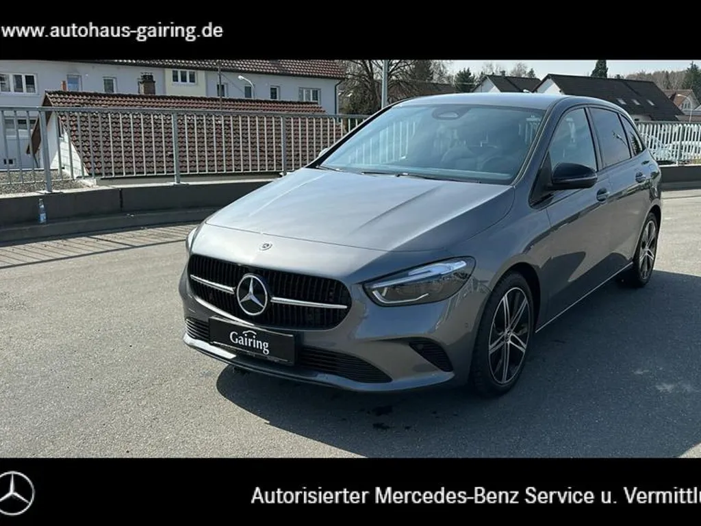 Mercedes-Benz B 200