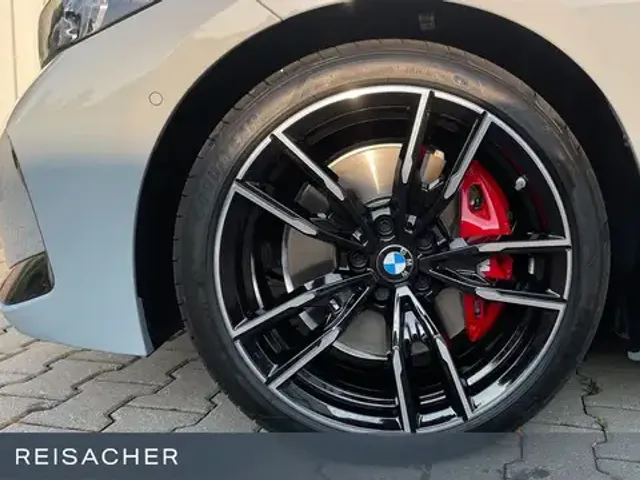 BMW 340