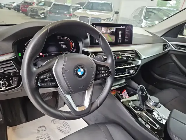BMW 530