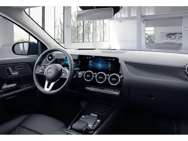 Mercedes-Benz GLA 220