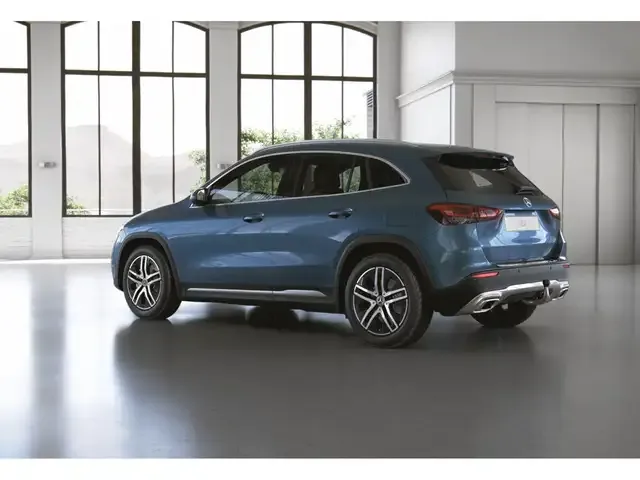 Mercedes-Benz GLA 220