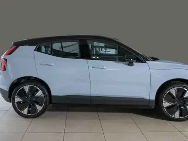 Volvo EX30